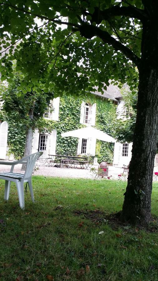 Le Domaine Du Mijarnier Bed & Breakfast Montbeugny Екстериор снимка
