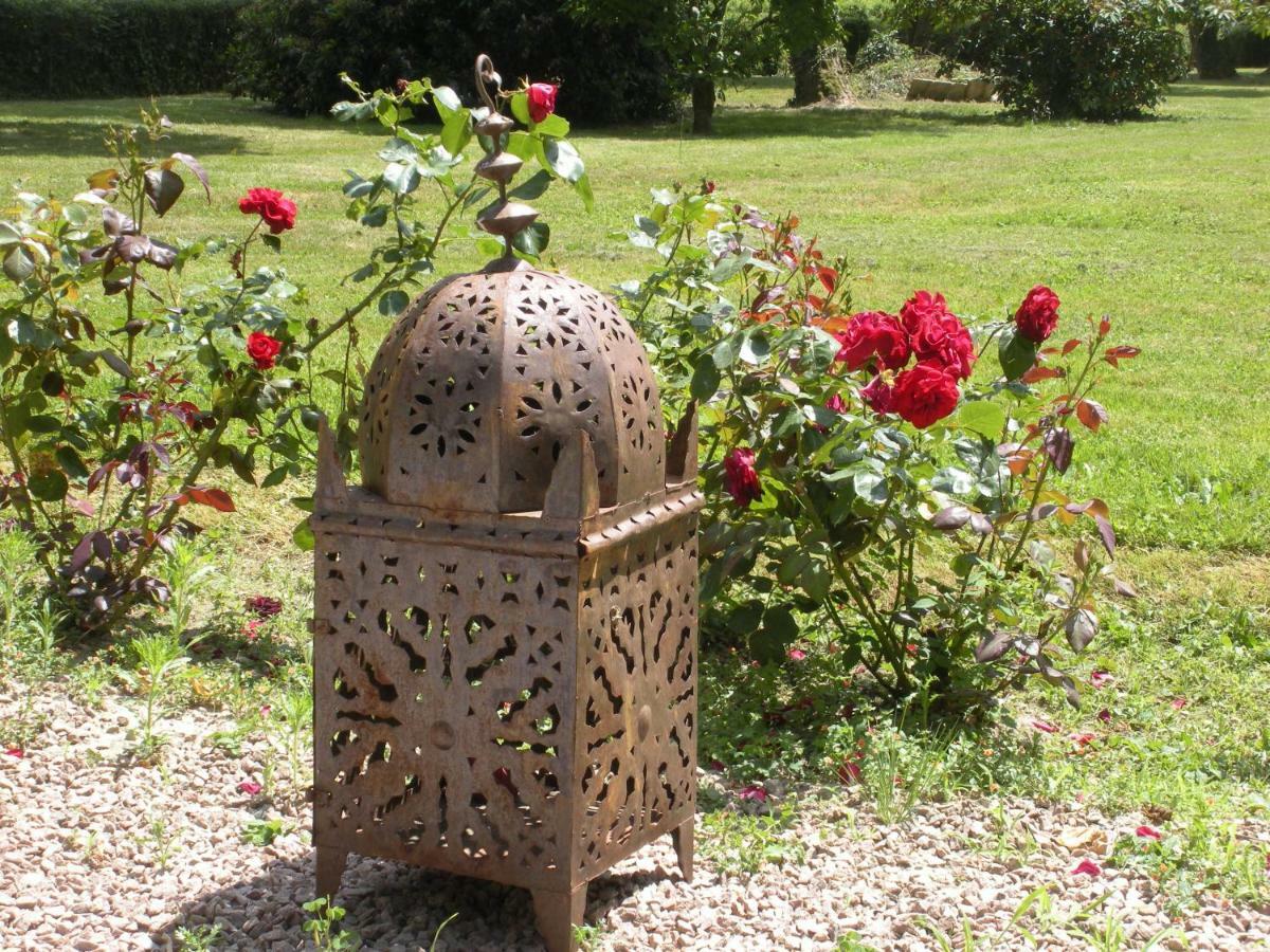 Le Domaine Du Mijarnier Bed & Breakfast Montbeugny Екстериор снимка
