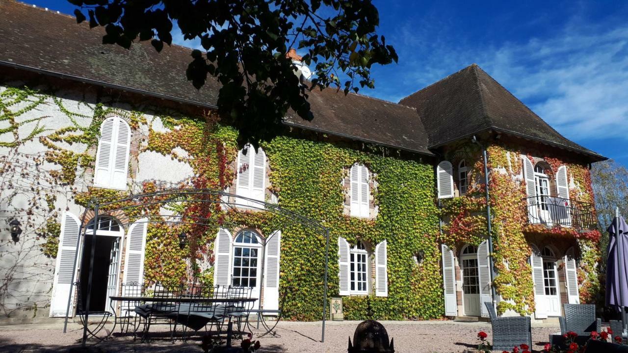Le Domaine Du Mijarnier Bed & Breakfast Montbeugny Екстериор снимка